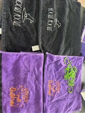 Halloween Velvet Bath Towels in Purple and Black – Festive Embroidered Set